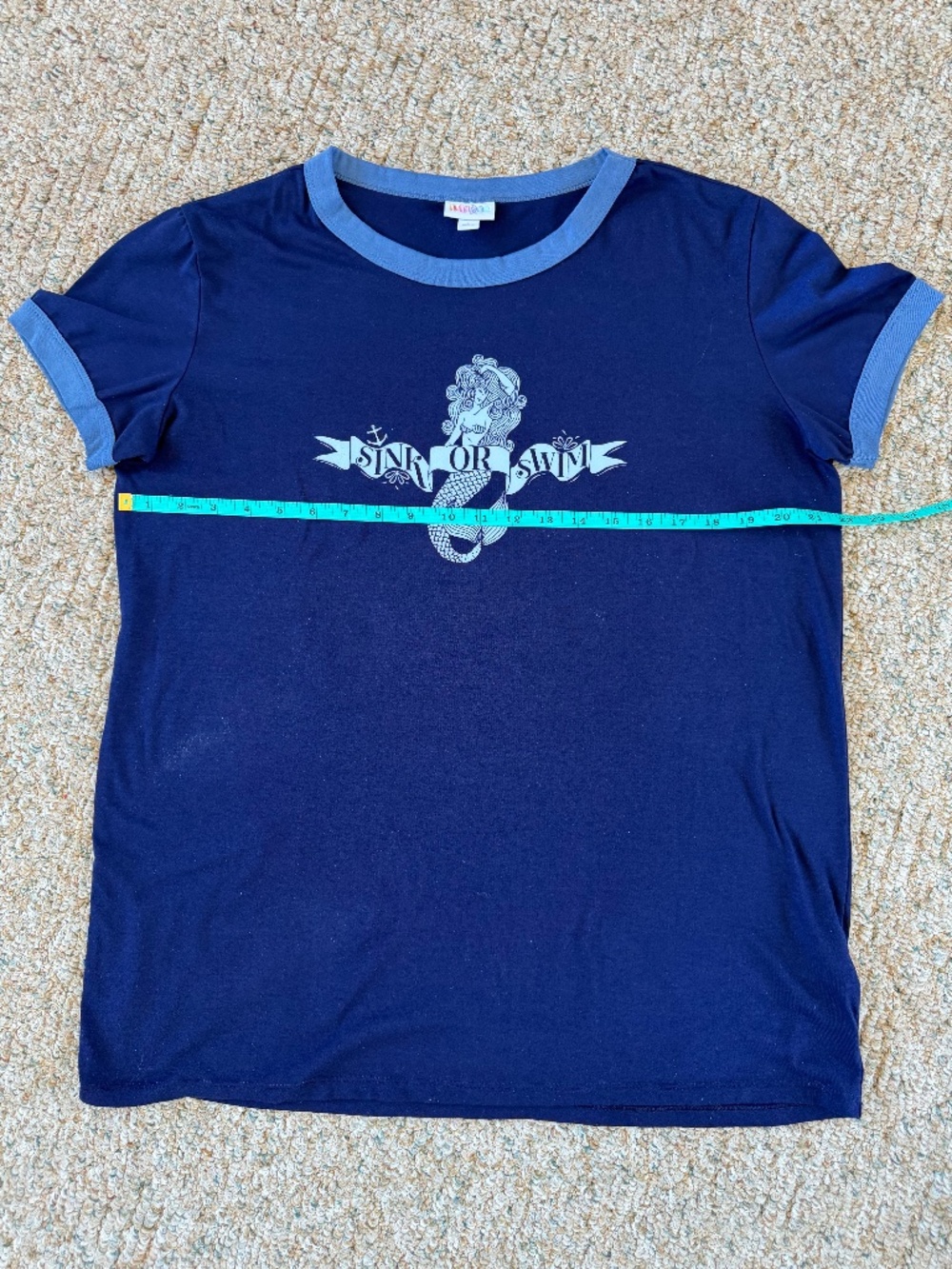 LuLaRoe Short sleeve Tee Shirt Size Large